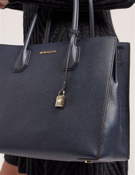 michael kors navy blue handbag